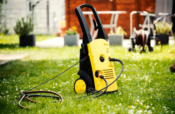 Best Animal Enclosure Cleaning  in Goldthwaite, TX